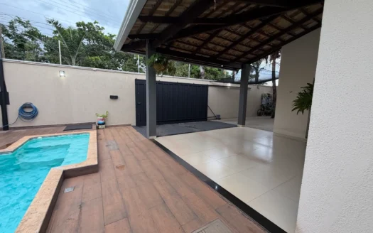 Casa de 3 Quartos na 606 Sul