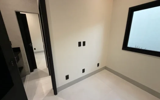 Casa Alto Padrão de 3 Suítes