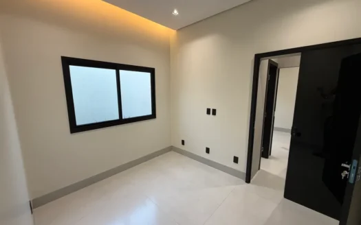 Casa Alto Padrão de 3 Suítes