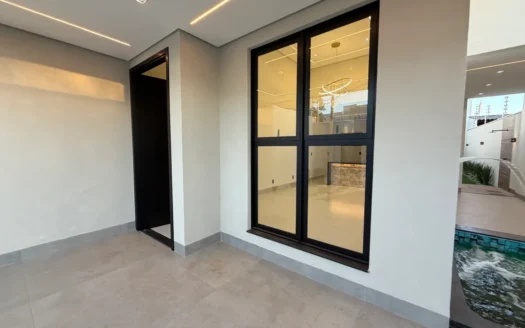 Casa Alto Padrão de 3 Suítes