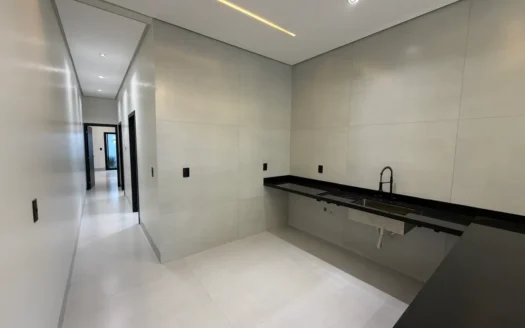 Casa Alto Padrão de 3 Suítes