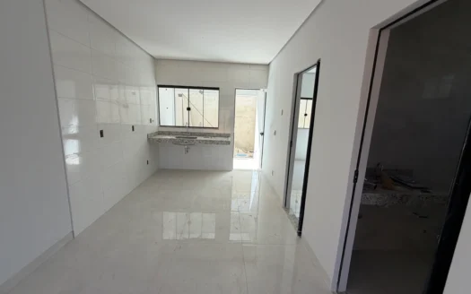 Casa Nova com 2 Quartos
