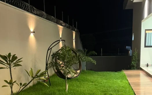 Casa com 5 Suítes em Paraíso