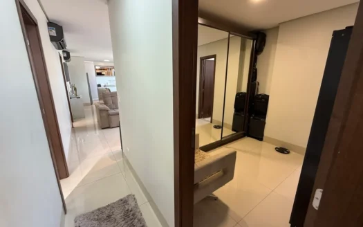 Apartamento de 3 Suítes no Centro