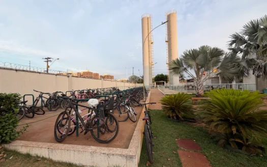 Apartamento com 2 Quartos na 402 N