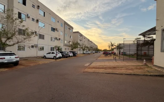 Apartamento com 2 Quartos na 402 N