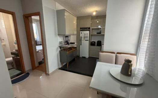 Apartamento com 2 Quartos na 402 N