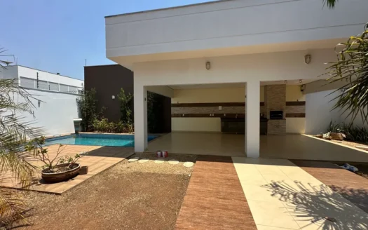 Sobrado com 5 Quartos