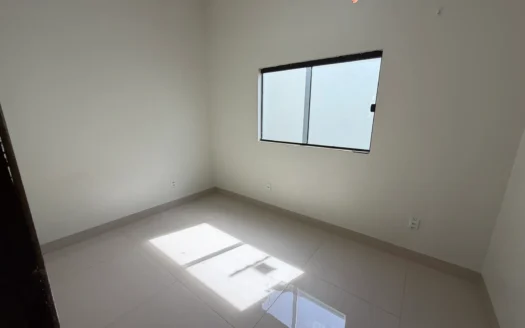 Sobrado com 4 Quartos na 305 Norte