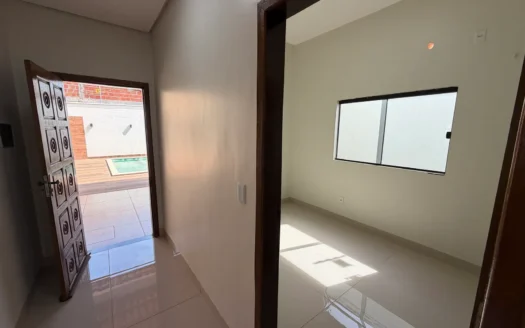 Sobrado com 4 Quartos na 305 Norte
