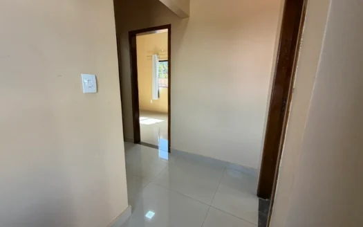 Sobrado com 4 Quartos na 305 Norte