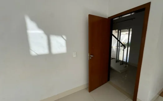 Sobrado de 5 Suítes Plenas