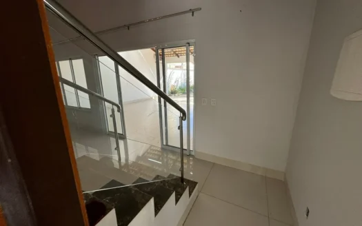 Sobrado de 5 Suítes Plenas