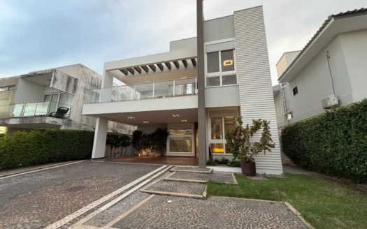 Sobrado com 4 Suítes