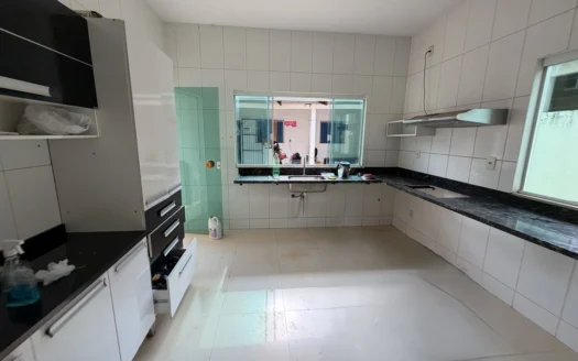 Casa com 3 Quartos e Energia Solar